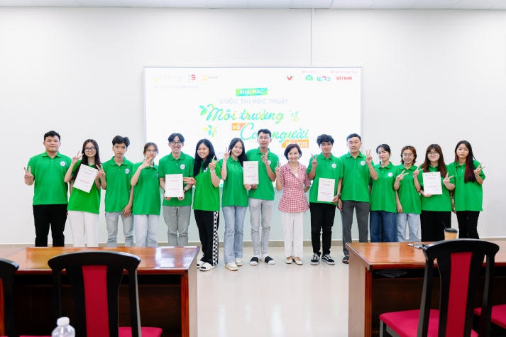 Sôi nổi vòng Sơ loại Cuộc thi “Môi trường và con người” lần thứ XIII của Viện Khoa học Ứng dụng 13WIN13 96