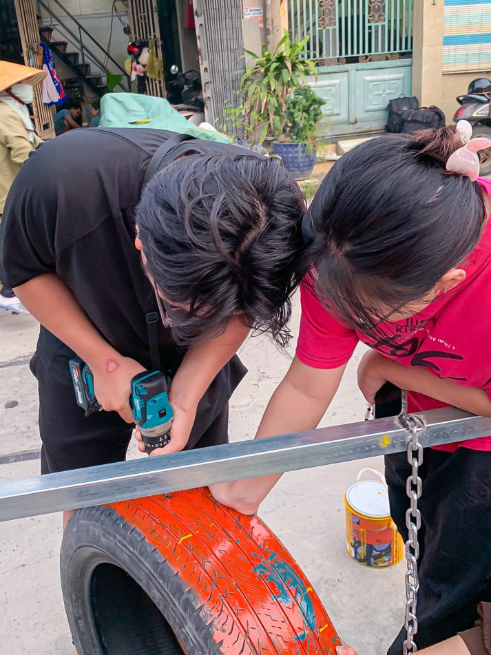 Chiến sĩ Khoa Quản trị 13Win002 Truy cập link - Nhà hàng - Khách sạn khơi dậy yêu thương qua chiến dịch Xuân tình nguyện 2025 23