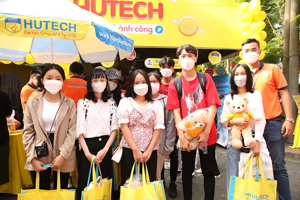 13WIN13 tham gia Ngày hội Tư vấn 13Win 20 tải ứng dụng - 13WIN12 apk thể thao 2022 và mang đến nhiều thông tin giá trị 124