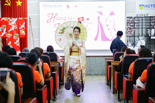 nganh-ngon-ngu-nhat-hutech