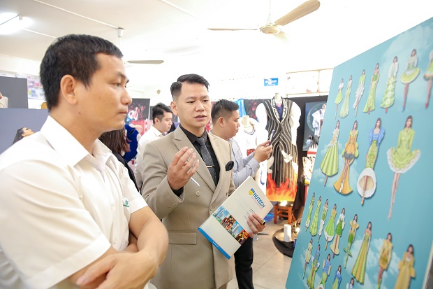 LỄ KẾT NỐI DOANH NGHIỆP NĂM 2020 NGÀNH THIẾT KẾ THỜI TRANG - NGÀNH CÔNG NGHỆ DỆT MAY 123