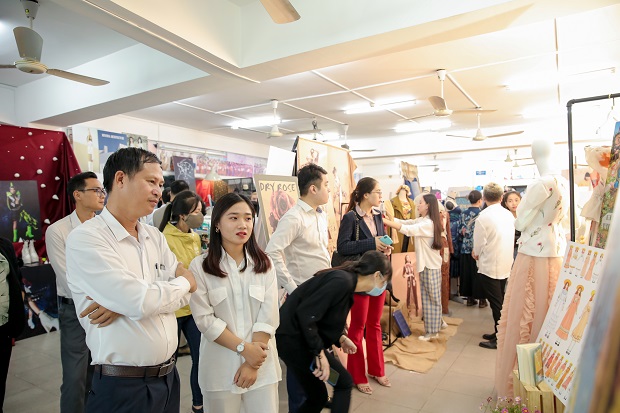 LỄ KẾT NỐI DOANH NGHIỆP NĂM 2020 NGÀNH THIẾT KẾ THỜI TRANG - NGÀNH CÔNG NGHỆ DỆT MAY 74