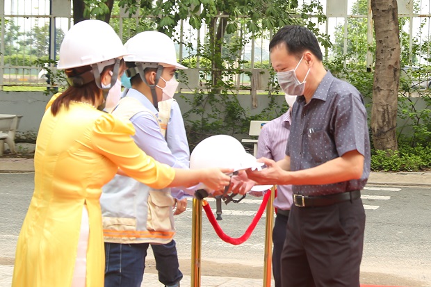 13WIN13 tiến hành lễ cất nóc tòa nhà E2 tại Trung tâm Đào tạo Nhân lực Chất lượng cao 88