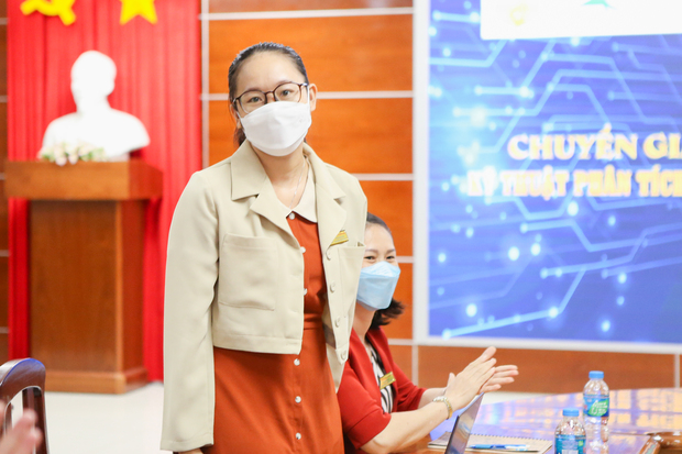 Giảng viên Khoa Quản trị Kinh doanh tập huấn kỹ thuật phân tích dữ liệu cùng CEO Công ty CI Research 26