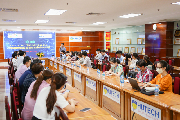 Giảng viên Khoa Quản trị Kinh doanh tập huấn kỹ thuật phân tích dữ liệu cùng CEO Công ty CI Research 72