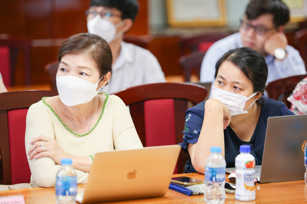 Giảng viên Khoa Quản trị Kinh doanh tập huấn kỹ thuật phân tích dữ liệu cùng CEO Công ty CI Research 82