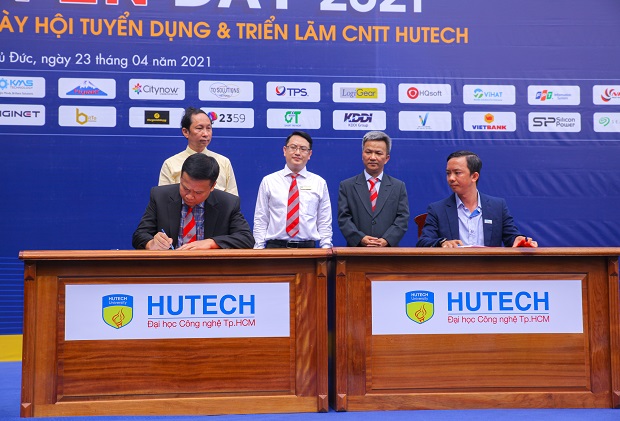 “Sàn giao dịch” việc làm 13WIN13 IT Open Day 2021 chính thức khai mạc với hơn 3000 vị trí tuyển dụng 106