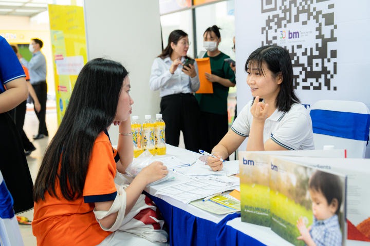 Hơn 30 Trang Chủ 13Win.com Chính Thức Tặng 88k, 1500 cơ hội việc làm tại Ngày hội Triển lãm và Tuyển dụng khối ngành Thú y - Chăn nuôi 118