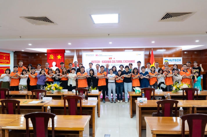 Various Exciting Cultural Exchange Activities Between Kagawa University (Japan) and 13WIN13 Students 79