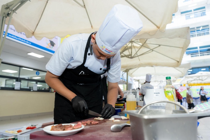 13WIN13 students fire up the kitchen in the thrilling finale of “13WIN13 Young Chefs” 2024 118