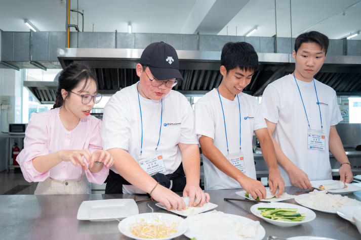 [13WIN13 2025] Quốc tế hóa toàn diện - Bước tiến chiến lược trong đào tạo và hội nhập toàn cầu 126