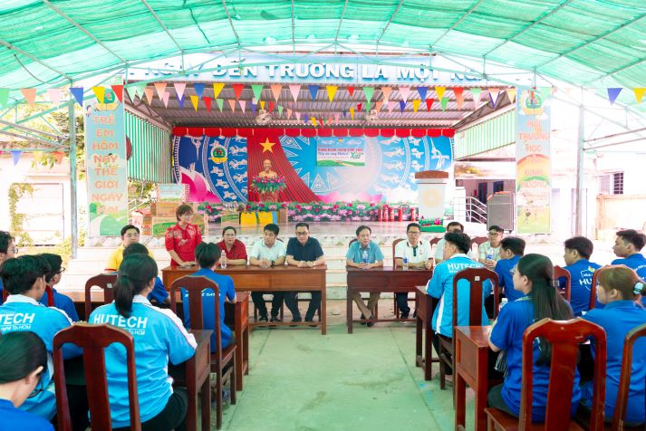Trang Chủ Sòng Bạc 13win.com Uy Tín 13WIN13 tiếp sức chiến sĩ Mùa hè xanh 2025 tại mặt trận Đồng Tháp 96
