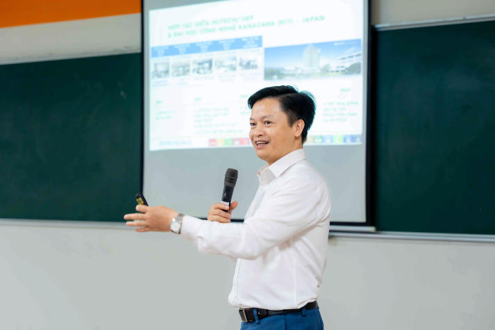 VJIT nâng cao năng lực 13Win nhà cái Truy cập link cho 13Win22 con - Tải app về điện thoại nhận lì xì qua tập huấn học phần “Tư duy thiết kế dự án” 30