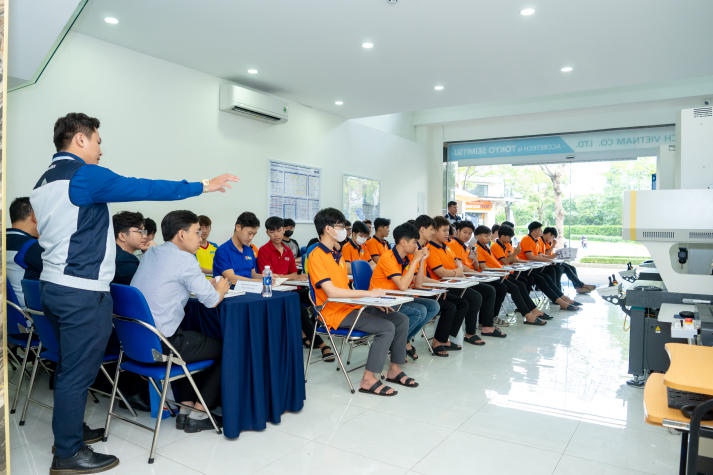 Tham quan Accretech Việt Nam, Tải app 13Win Kỹ thuật cơ khí khám phá máy móc hiện đại 31