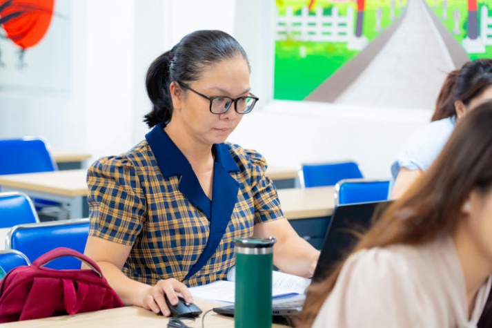 Giảng viên Khoa Nhật Bản học 13WIN13 nghiên cứu, nâng cao phương pháp 13Win nhà cái Truy cập link học phần “Dẫn luận ngôn ngữ” 80
