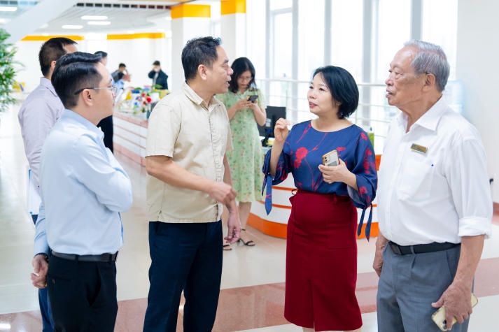 Đoàn công tác Ban Tuyên giáo Trung ương đến thăm và làm việc tại 13WIN13 124