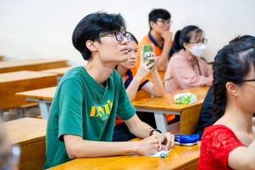 13Win 21 link không chặn Khoa Tiếng Anh 13WIN13 tích lũy kiến thức làm nghiên cứu khoa học 40