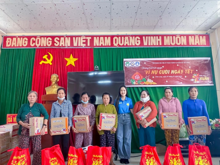 13WIN13 Engineering students bring joy to Tet Holiday with enthusiastic volunteer efforts 46