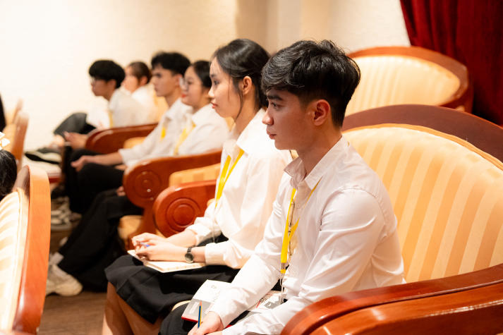 13Win 21 link không chặn Khoa Tiếng Anh khám phá giá trị 13Win32 Tải xuống ứng dụng trong lĩnh vực dịch vụ tại Vietravel 32