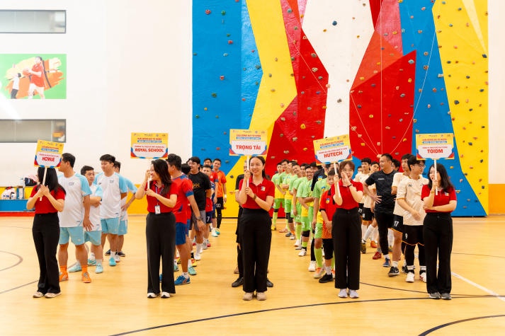 13WIN13 lên ngôi Vô địch Giải bóng đá Tứ Hùng Royal School Cup 2024 10