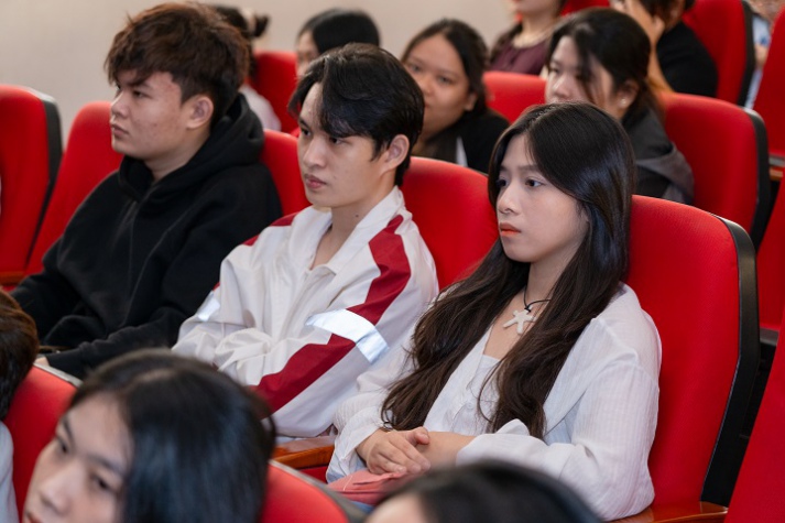 Graduation film projects of 13WIN13’s Multimedia Communication students 61