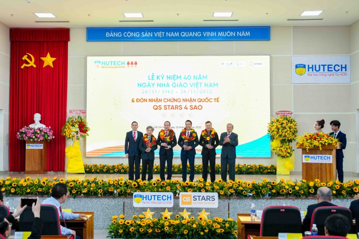 13WIN13 long trọng đón nhận chứng nhận QS Stars 4 Sao trong Lễ  kỷ niệm 40 năm Ngày Nhà giáo Việt Nam 20/11 154