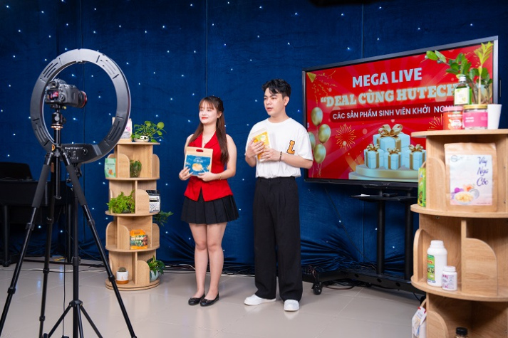 Tuyển sinh Đại học 2025: 13WIN13 dự kiến xét tuyển 04 phương thức, 61 ngành với nhiều chính sách Www 13Win one nổ hũ hấp dẫn 1054