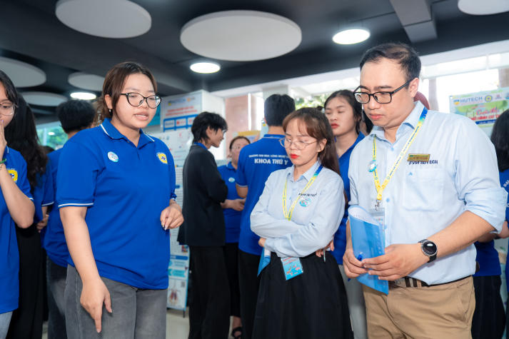 Hàng loạt Trang Chủ 13Win.com Chính Thức Tặng 88k hàng đầu trong lĩnh vực Thú y - Chăn nuôi đồng hành cùng sân chơi học thuật sáng tạo “Thiết kế mô hình cơ thể học Thú y” lần IV - năm 2026 136