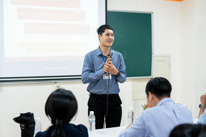 Khoa Tiếng Anh 13WIN13 tổng kết và phát động phong trào Nghiên cứu khoa học năm học 2023 - 2024 32