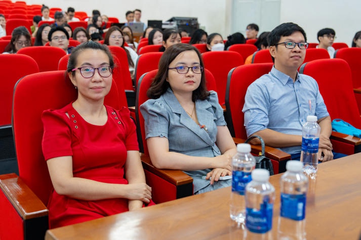 13Win 21 link không chặn 13 Win16 nhà cái World Cup 2026 tìm hiểu về sản xuất bồi đắp 3D đa vật liệu, “show” khả năng sáng tạo tại Ngày hội Poster 13 Win16 nhà cái World Cup 2026 2024 73