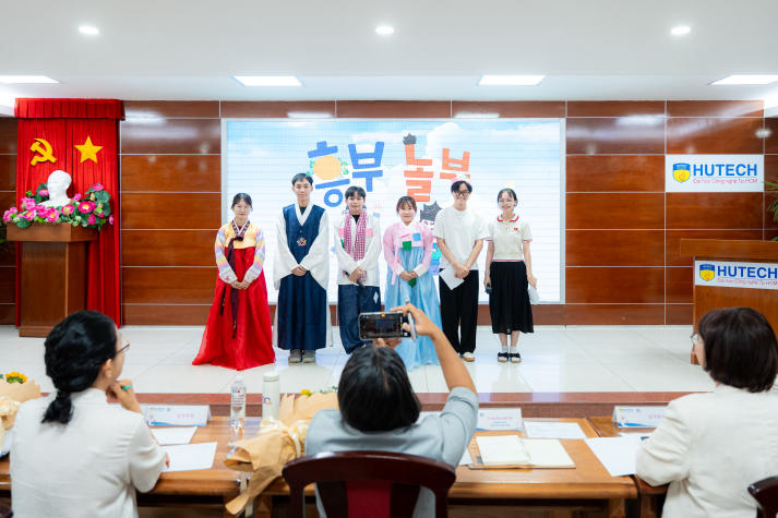 Từ trang sách đến sân khấu: Khám phá văn học xứ sở kim chi cùng Tải app 13Win Khoa Hàn Quốc học 10