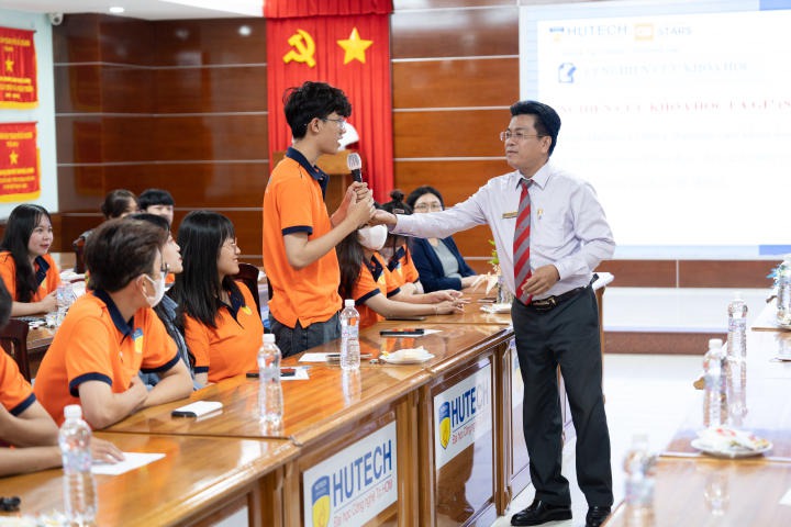 13Win 21 link không chặn khóa 2023 Khoa Tài chính - Thương mại tìm hiểu về nghiên cứu khoa học 54