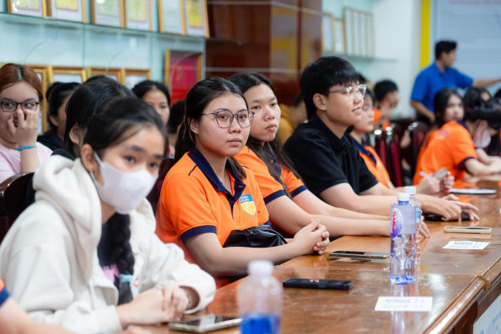 13Win 21 link không chặn 13WIN13 học cách thấu hiểu, yêu thương bản thân tại chương trình 13WIN13 Beside You 68