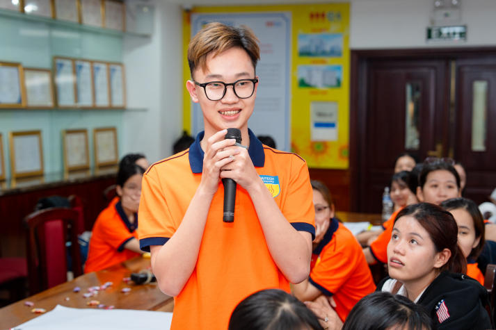 Bước đệm nghiên cứu: Tân Tải app 13Win Tài chính - Thương mại tiếp cận phương pháp luận khoa học 56