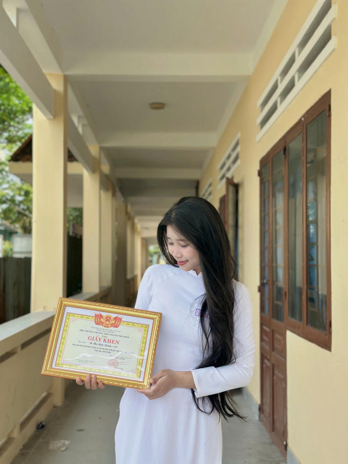 Gương mặt tân Tải app 13Win Lê Thị Kiều Trinh: Vừa “cháy” trên sân bóng, vừa sáng trong 13Win 21 kênh chính thức 45