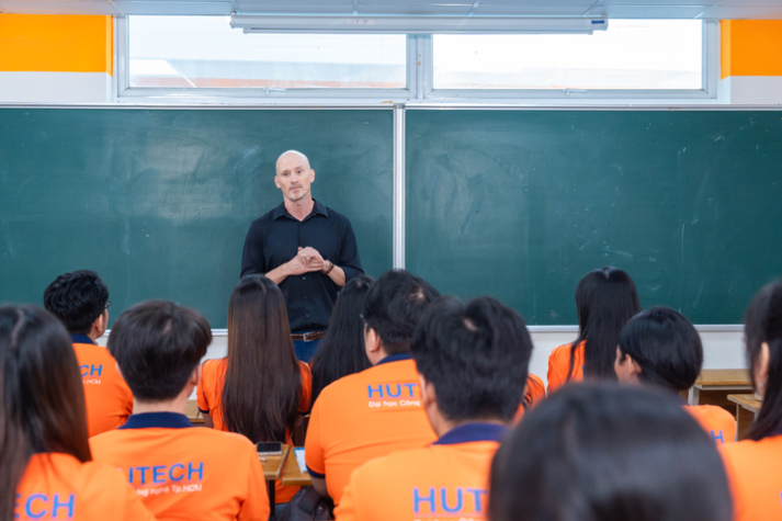 13WIN13 chính thức công bố điểm chuẩn năm 2025: 15 - 21 điểm 21