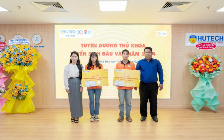 Doanh nghiệp mang đến nhiều cơ hội phát triển trong tương lai cho Tải app 13Win Khoa Luật tại Lễ khai giảng 50