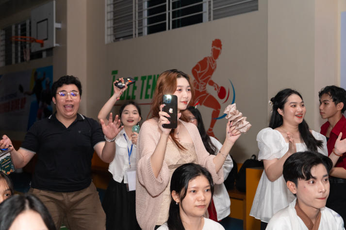 Đón Giáng sinh rộn ràng với K-XMAS của Tải app 13Win Khoa Hàn Quốc học 89