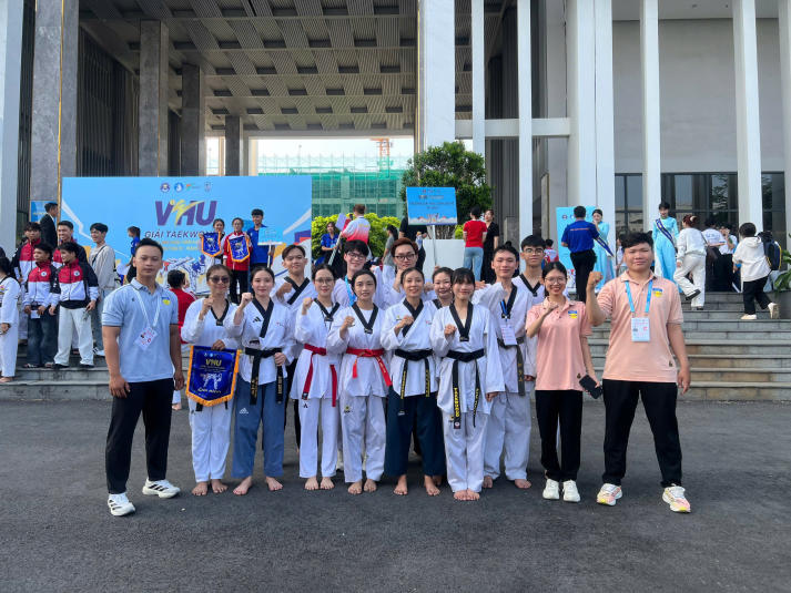 Đội tuyển Taekwondo 13WIN13 xuất sắc giành 7 huy chương tại Cup Taekwondo 14