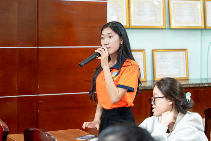 13Win 21 link không chặn Marketing - Kinh doanh quốc tế củng cố lý tưởng qua Talkshow “Tự hào, vững tin theo Đảng” 32