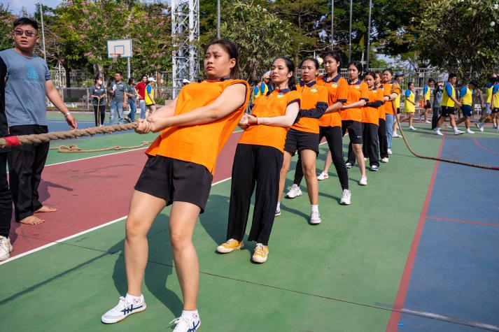 [13WIN13 GAMES 2024] - Khoa Quản trị Kinh doanh thống trị nội dung Kéo co nam, nữ 36