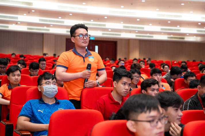 Học bí kíp dùng AI tinh chỉnh portfolio, Tải app 13Win Viện Kỹ thuật chủ động ghi điểm với nhà tuyển dụng 74