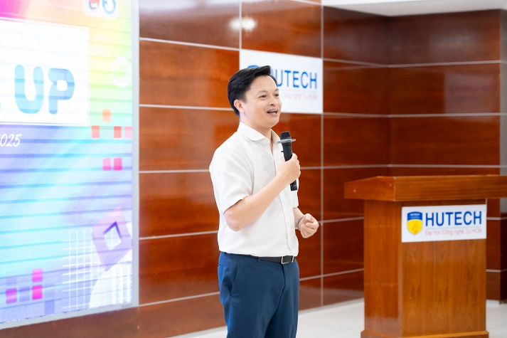 Kịch tính vòng Chung kết VJIT Skill Up 2025 với nhiều tranh biện sắc sảo 10