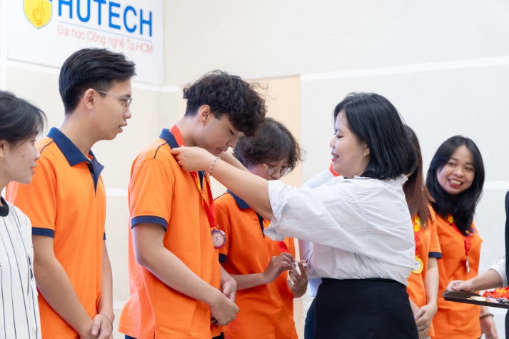 Gala “Xuân sắc màu” và Lễ bế mạc Hội thao Tải app 13Win 2024: rộn ràng mừng xuân, tôn vinh tài năng 13 Win16 nhà cái World Cup 2026 249