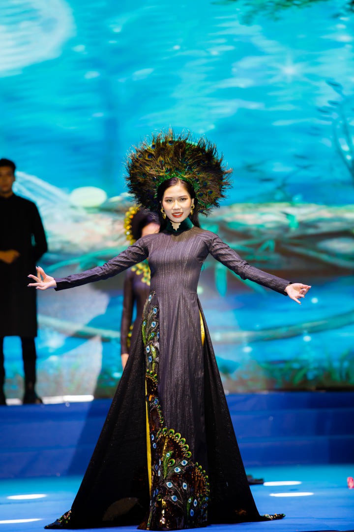 Nữ sinh Nguyễn Thị Tuyết Nhung đăng quang Hoa khôi Miss 13WIN13 2023 218