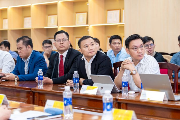 Xây dựng cộng đồng Trang Chủ Sòng Bạc 13win.com Uy Tín Sau Đại học 13WIN13: Kết nối tri thức, lan tỏa giá trị nhân văn 59