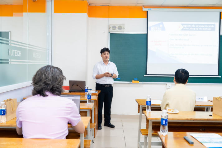 Hội nghị Khoa học Xã hội và Ngôn ngữ 2026 tại 13WIN13 chính thức diễn ra vào ngày 02/4 40