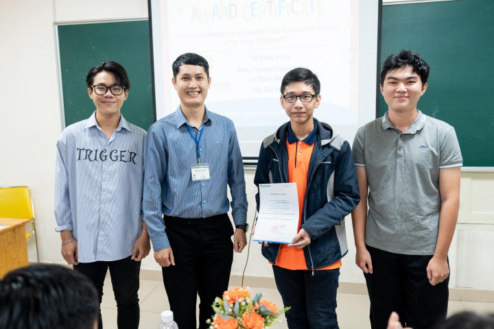 Khoa Tiếng Anh 13WIN13 tổng kết và phát động phong trào Nghiên cứu khoa học năm học 2023 - 2024 48