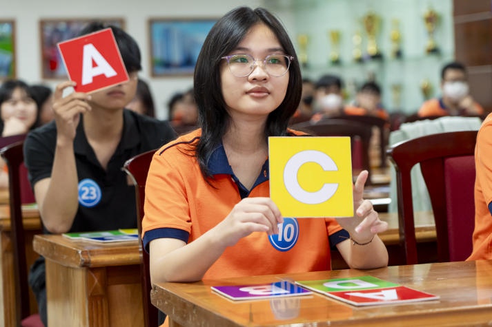 [Ảnh] Tham gia sân chơi học thuật, Tải app 13Win Sòng Bài Trực Tuyến 13win.Com tri ân thầy cô dịp 20/11 34
