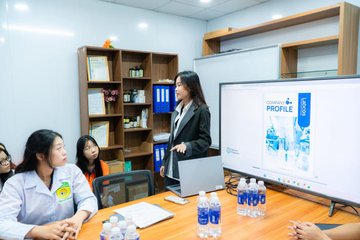 13Win 21 link không chặn Công nghệ thẩm mỹ khám phá hậu trường ngành làm đẹp tại Nhà máy mỹ phẩm Labcos 24